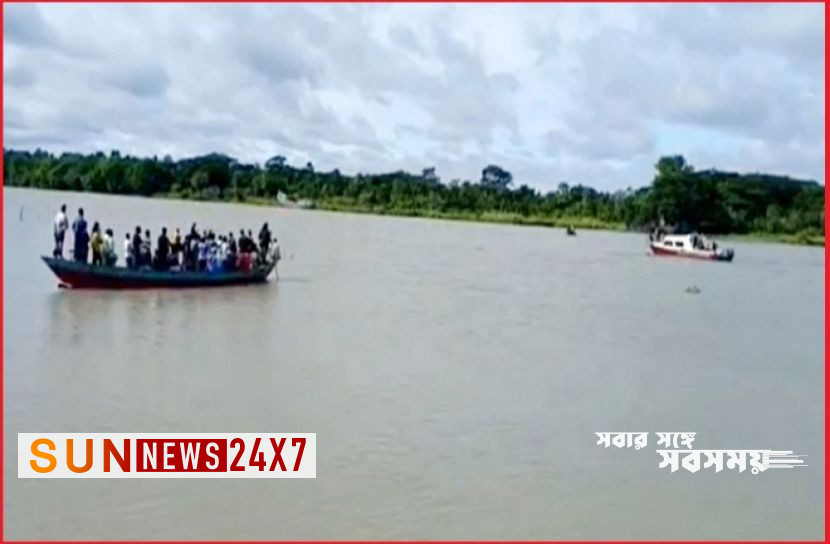 বাংলাদেশঃ ট্রলারডুবিতে মৃত ১, বরসহ নিখোঁজ ৪